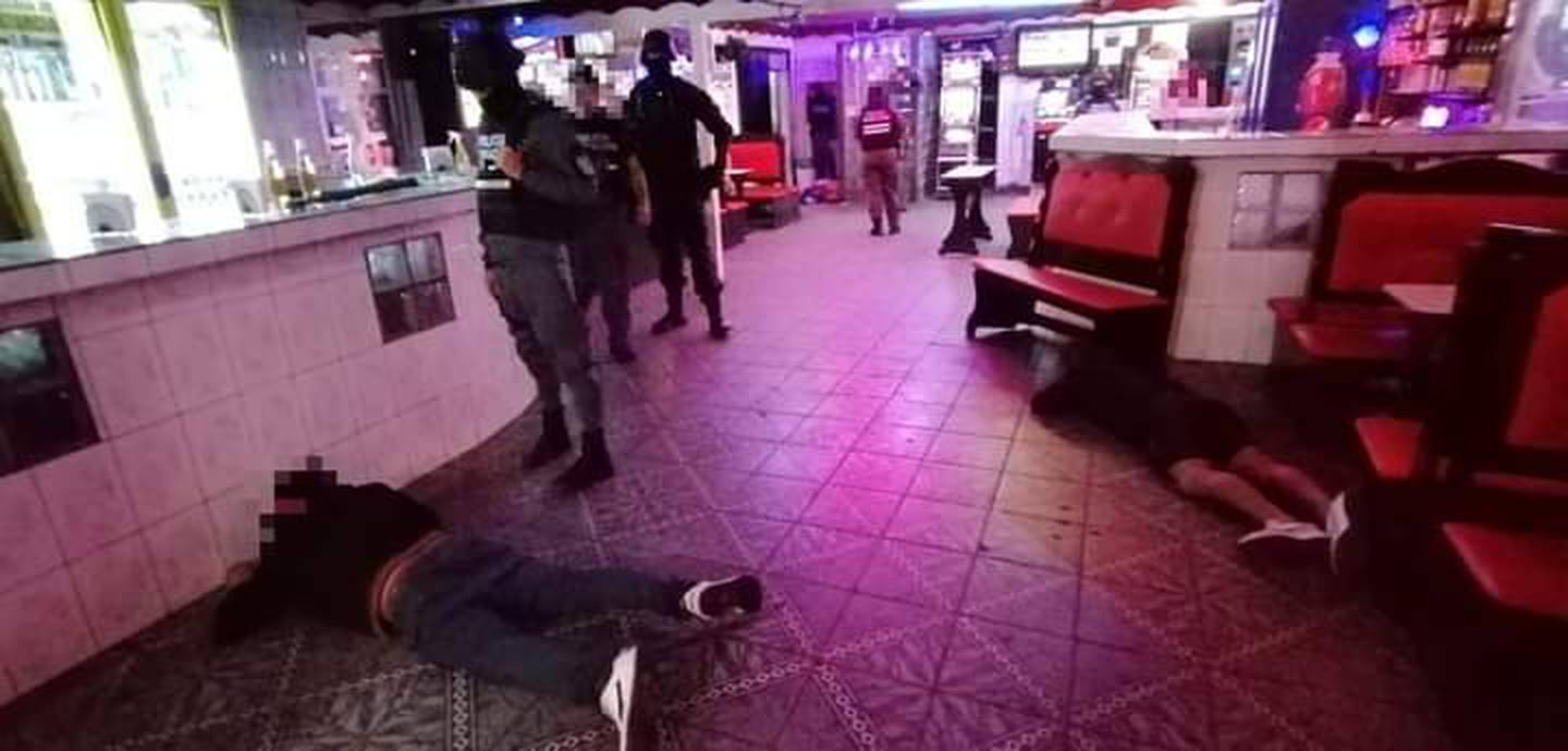 Policía de Migración realizó allanamiento en el bar popularmente conocido como Tencha