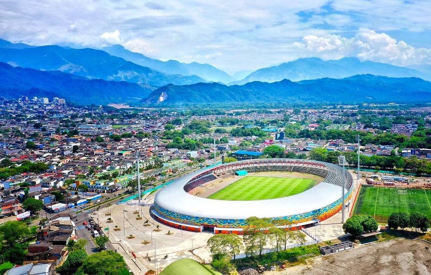 El estadio Bello Horizonte, casa de los Llaneros en Colombia tendrá el nombre de Pelé. Facebook.