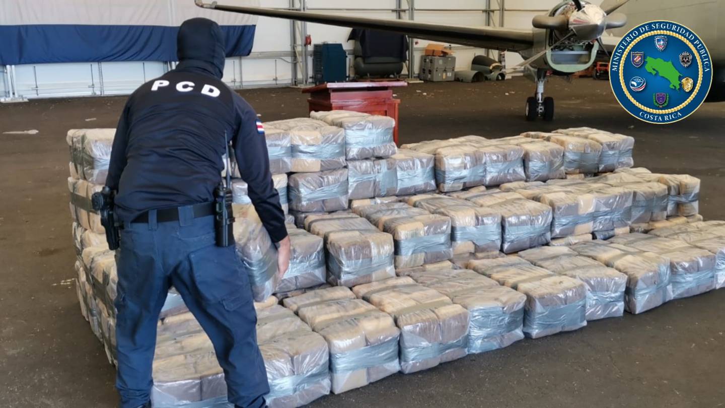 Guardacostas decomisan más de 1,5 toneladas de drogas. Foto MSP.