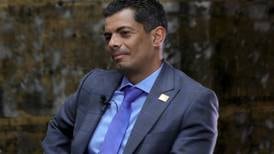Carlo Díaz, el fiscal general de ‘media teja’ que lleva callos en las manos y marcas en las piernas 