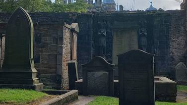 Investigadora paranormal tica visitó famoso cementerio: “Comprobé que hay muchos fantasmas” 