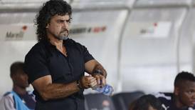 Despiden a exmundialista colombiano por escándalo de faldas con varias esposas de sus jugadores