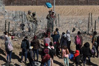 El acuerdo de reformas migratorias en EE. UU., busca restringir el flujo de migrantes en la frontera con México.