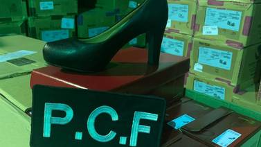 Recuperan 26 mil pares de zapatos brasileños de mujer que fueron robados de contenedores