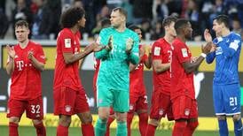 Jugadores del Bayern Munich y del Hoffenheim dan lección a pachucos de las gradas