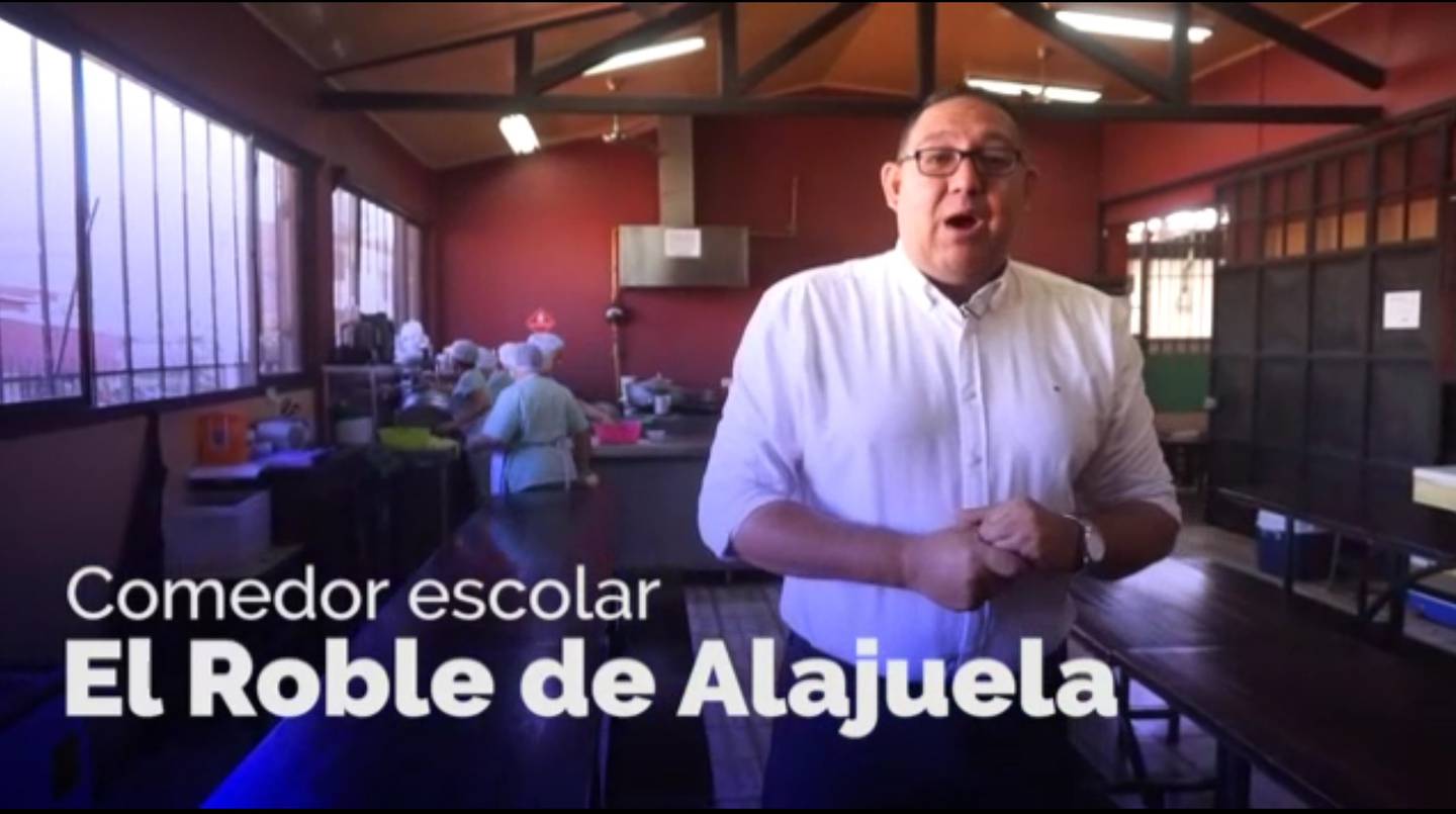 Leslye Bojorges, director de la escuela de El Roble de Alajuela, hizo video en el comedor de la escuela con tintes propagandísticos ya que es candidato a alcalde.