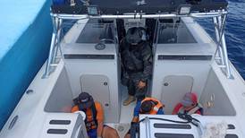 Detienen a pescadores que transportaban 722 paquetes de cocaína en hielera 