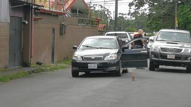 Matan a balazos a “Julio Rasta” dentro de un carro en Guápiles