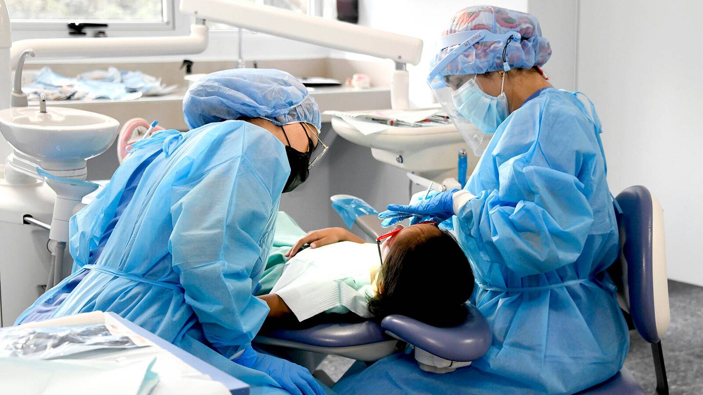 A partir del lunes 22 de enero y hasta el viernes 26 de este 2024, la Facultad de Odontología de la Universidad de Costa Rica (UCR) abre sus puertas para valorar a todas las personas interesadas en recibir algún tratamiento dental.