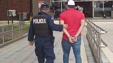 Capturan a nicaragüense por sobornar a Policía con ¢5 rojos para que lo dejara entrar al país