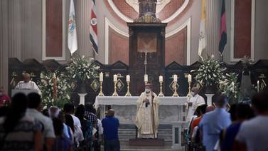 Iglesia llama al Gobierno a cuidar la niñez en misa con escasa participación de autoridades