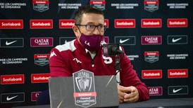 Iñaki Alonso: “La desventaja empieza desde que no ganamos a Pumas en nuestro estadio”