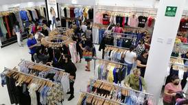 Feria navideña de tienda El Éxito tiene descuentos hasta del 70 por ciento en ropa