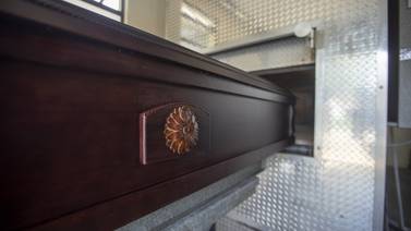 Funeraria vendía cadáveres a universidades de forma ilegal y luego le ayudaba a deshacerse de ellos