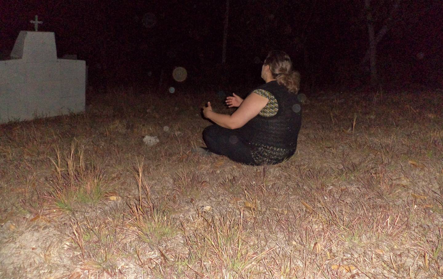 Paranormal Tiquicia en el cementerio de Llano Grande Mora por abuelita que salió en foto