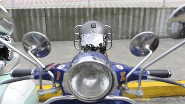 Ministro de Seguridad no hablará con motociclistas por chalecos con número de placa 