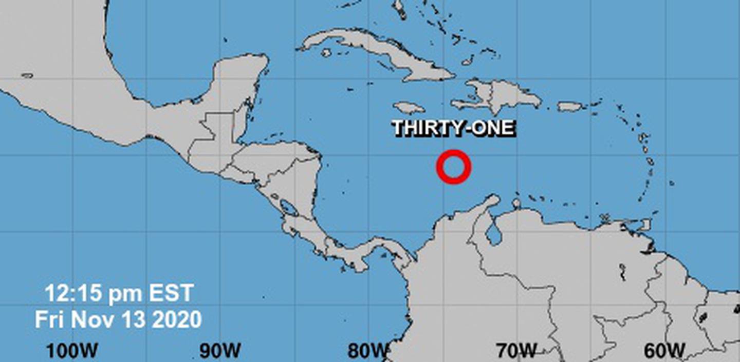 Onda tropical #52 se convierte en depresión tropical # 31 y afectaría al país este fin de semana. Foto Centro Nacional de Huracanes.