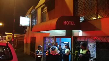 Asesinan a veinteañera limonense de once balazos y a un colombiano de tres tiros en un hotel