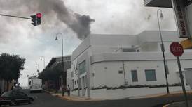 (Video) Sorpresa y molestia por montón de humo en crematorio josefino