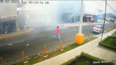 Nuevo video muestra cómo ocurrió la explosión en la casa donde fabricaban pólvora en Cartago 