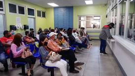 Hospital San Juan de Dios suspende cirugías al quedar sin espacios por aumento de casos covid