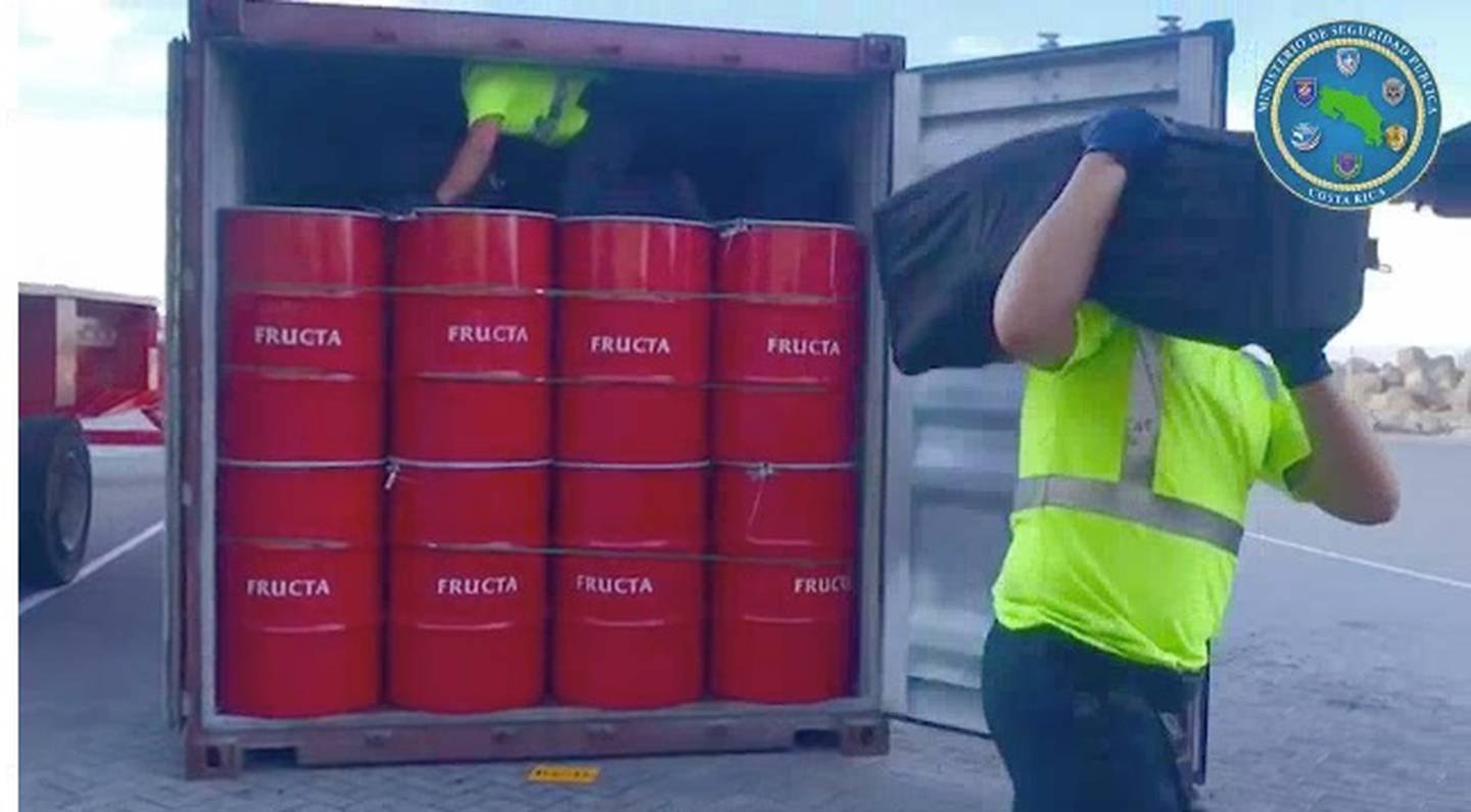 Decomisan 954 kilos de cocaína que iban ocultos dentro de contenedor que tenía como destino Bélgica. Foto MSP