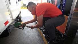 OPINIÓN: Diputados hacen fiesta con la gasolina mientras los precios ahogan a los ticos