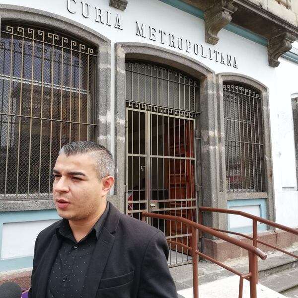 Jeison Granados, vocero de la Curia Metropolitana y director de Radio Fides atendió a los medios.