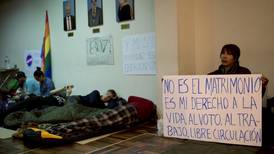 Mundo picante: Trans bolivianos hacen huelga de hambre en defensa del matrimonio gay