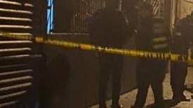 Dos sujetos en ‘scooter’ matan a hombre a balazos en Chacarita