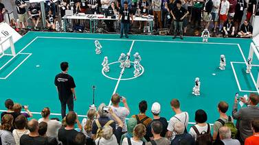 Experto en Robótica: “Los robots jugarán fútbol mejor que los humanos”