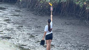 La historia de la joven que se volvió viral por fotos con la Antorcha en Isla Venado