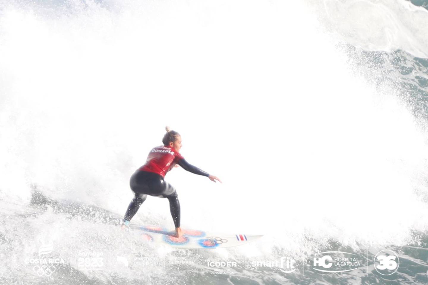 Leilani McGonagle se sintió muy cómoda con olas olas que le tocó en su heat.