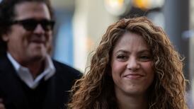 Shakira y Carlos Vives ya pueden andar en paz en su bicicleta
