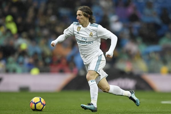 Luka Modric, quiere copiar a Cristiano Ronaldo y jalar para Italia, para echarse más verdes en el Inter de Milán. AFP