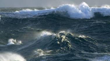 Este fin de semana habrá olas de hasta 3 metros de altura en el Caribe y el Pacífico