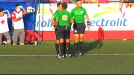 Comisión de Arbitraje toma decisión por el pleito de los árbitros en el juego San Carlos - Alajuelense