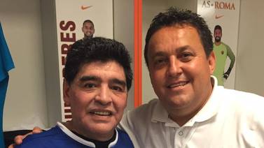 Liguista se da el taco de tener chema que le regaló Maradona