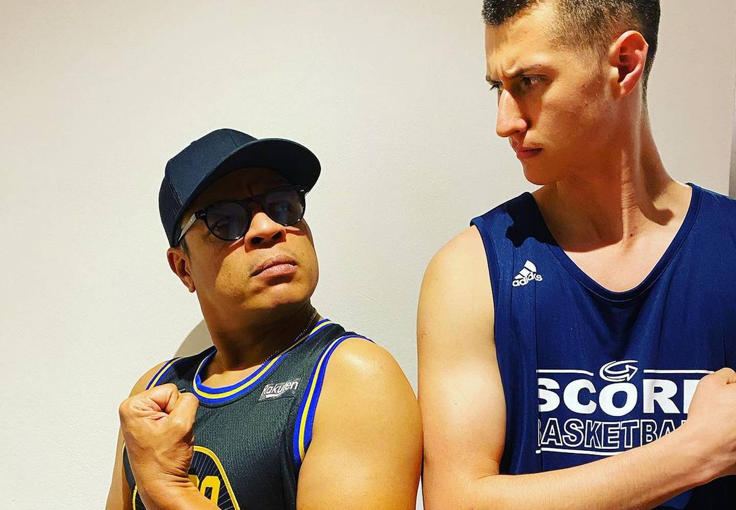 El locutor Jair Cruz y su yerno Esteban Gutiérrez se pusieron un reto de ver quién baja o sube más peso en un mes. Instagram