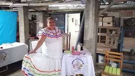 Mujer que vendió arroz con leche y limpió casas ahora tiene su propio negocito