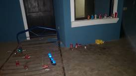 En casa para jugadores de Guanacasteca hicieron fiesta clandestina y amenazaron a policías