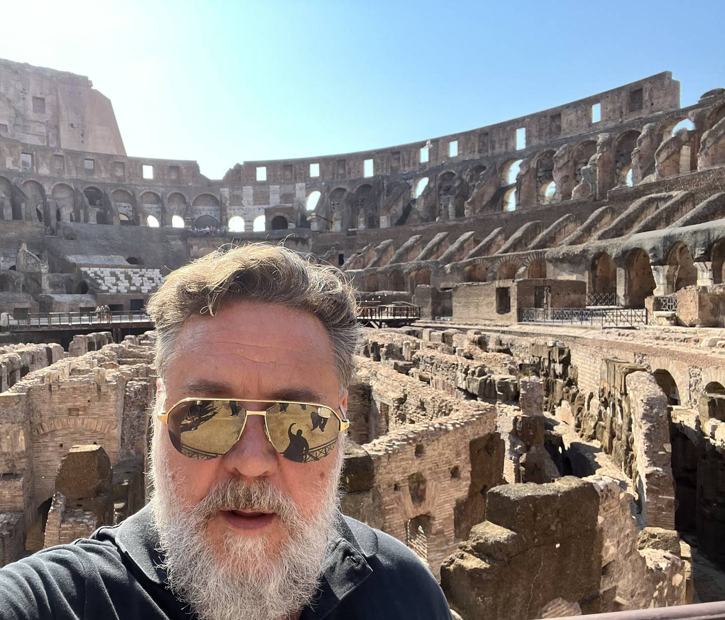 En este mes de julio la mega estrella de Hollywood, Russell Crowe, quien se ganó un Oscar con la película Gladiador, visitó la Capilla Sixtina en Italia junto a su familia