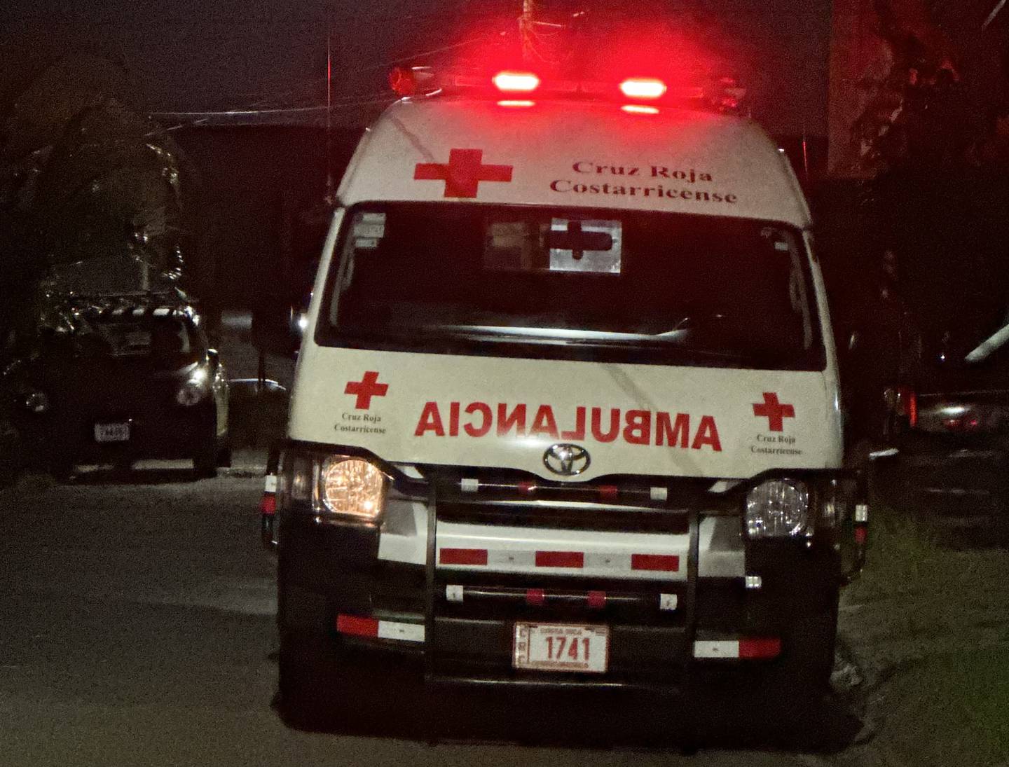 Ambulancia cruz roja