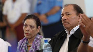 Periodista tica-nica: “Daniel Ortega hace cuarentena, pero manda al pueblo a la calle”