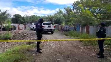 Hieren de muerte a muchacho de 17 años en el corredor de su casa en Puntarenas