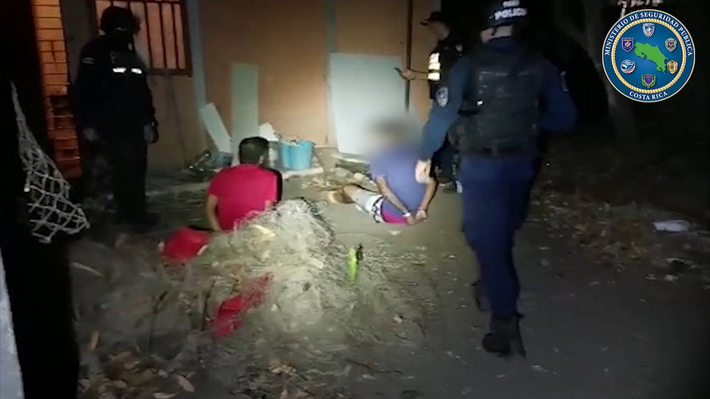 Detienen a padre e hijo sospechosos de tentativa de homicidio en Puntarenas. Foto MSP.