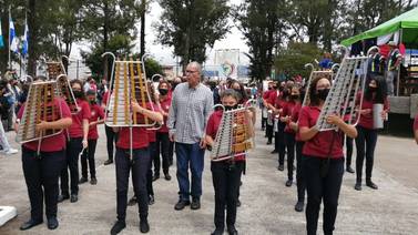 En Oreamuno recuerdan con desfile los 50 años de repatriación de los restos de Braulio Carrillo