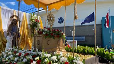 Cristo Rey celebró en burbuja y llena de fe a San Isidro de Heredia
