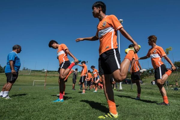 China 'fabrica' a sus futbolistas en Brasil - La Teja