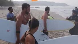 Confunden al actor Pablo Rodríguez con surfista que violó restricción sanitaria